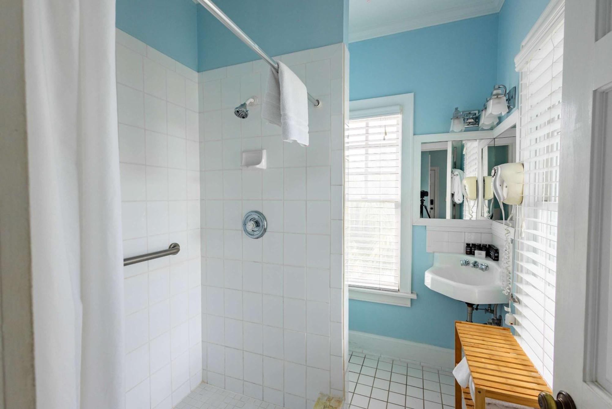 Deluxe King With Balcony - At James House With Parking! Key West Bagian luar foto