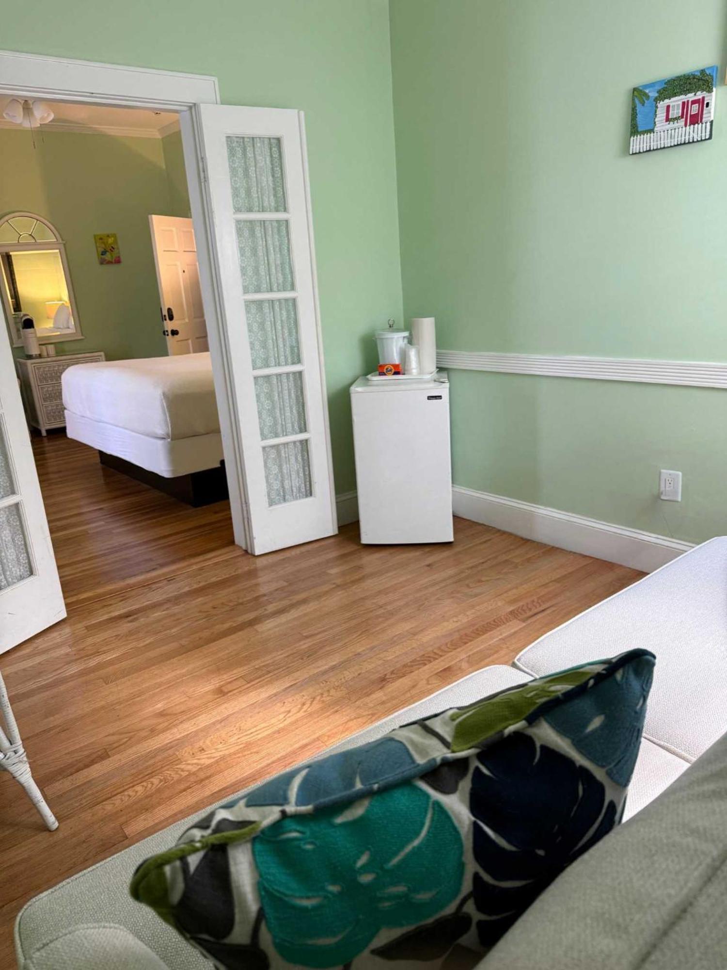 Deluxe King With Balcony - At James House With Parking! Key West Bagian luar foto