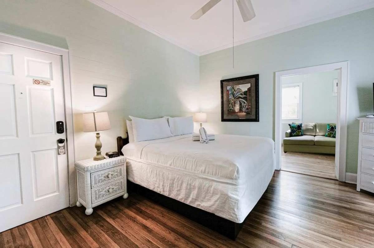 Deluxe King With Balcony - At James House With Parking! Key West Bagian luar foto